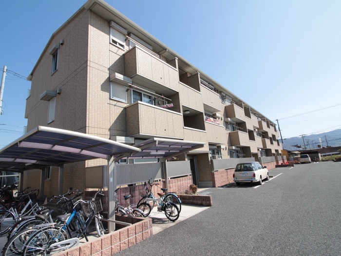 グランシャリオＳＧの物件外観写真