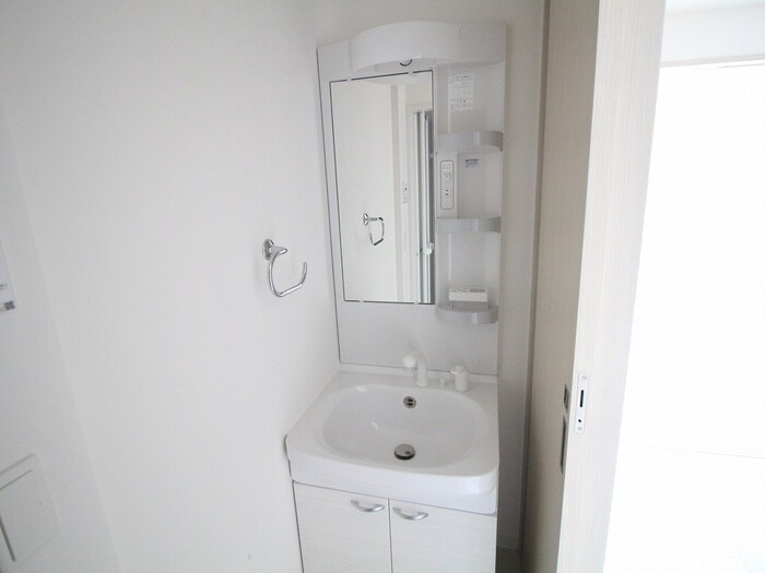 ワールドアイ神戸湊町(601)の物件内観写真