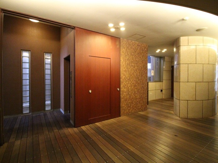 アーバングリーン神戸元町の物件外観写真