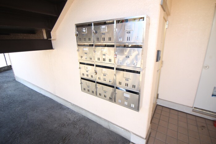 ライフイン宝塚の物件外観写真