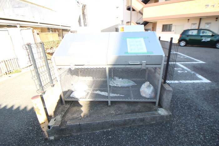 ライフイン宝塚の物件外観写真