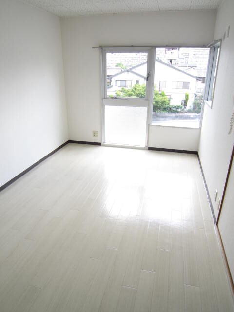 エスパシオ石田の物件内観写真