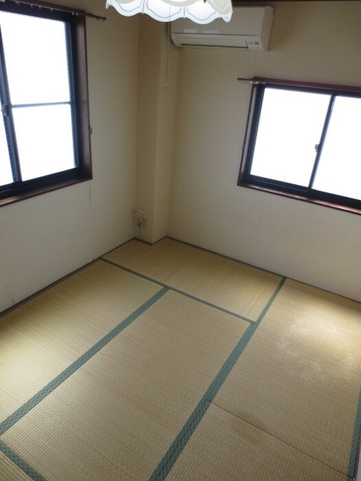 ワン・ウェーブの物件内観写真