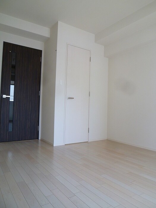 エスト－ネ江坂の物件内観写真