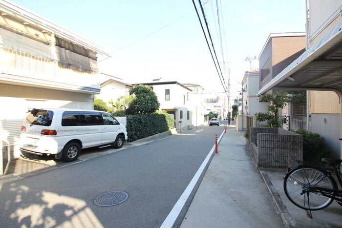 ｲｰｽﾄﾊｲﾂ甲南の物件外観写真