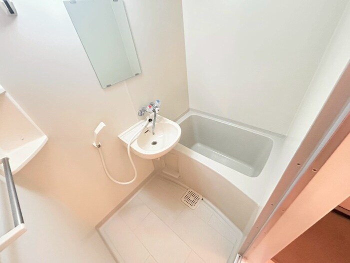 ｲｰｽﾄﾊｲﾂ甲南の物件内観写真