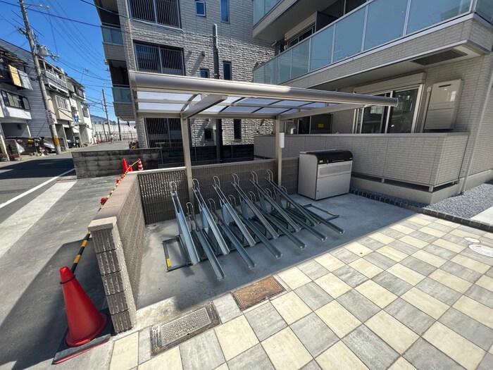 太秦レジデンス　E棟の物件外観写真