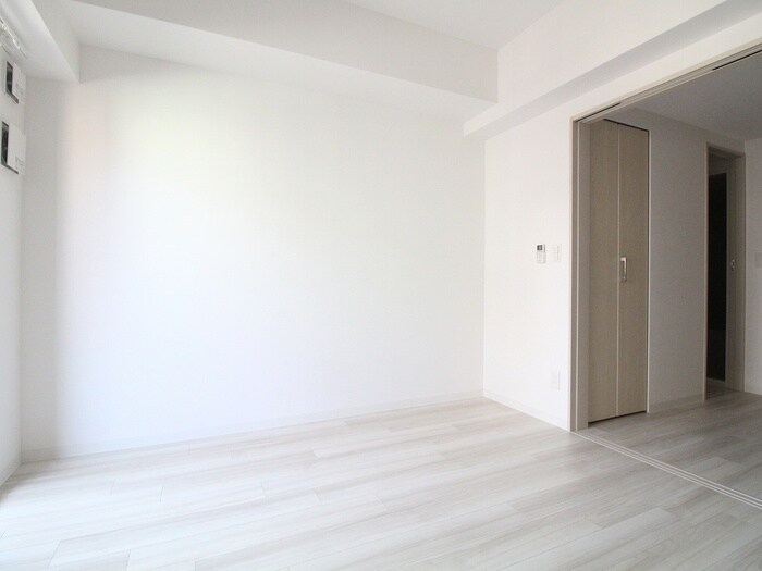 ワールドアイ神戸湊町(1004)の物件内観写真