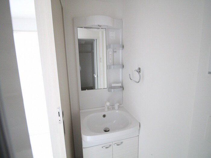 ワールドアイ神戸湊町(1004)の物件内観写真