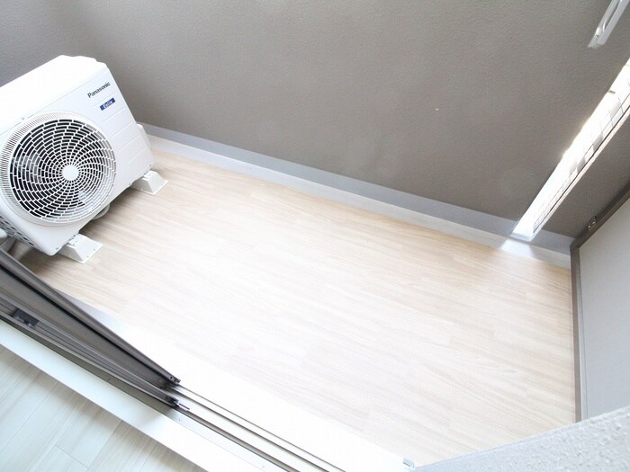 ワールドアイ神戸湊町(1004)の物件内観写真