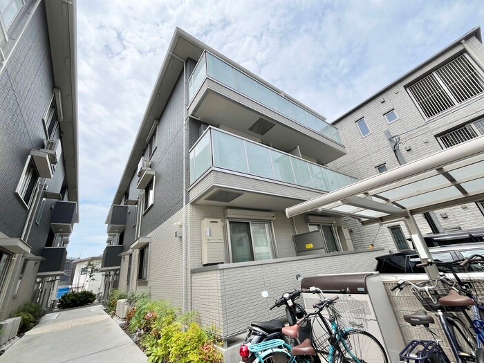 太秦レジデンス　W棟の物件外観写真