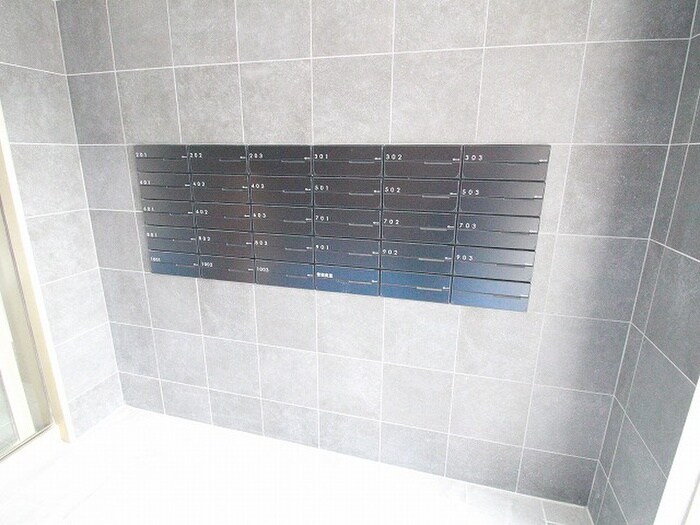 パインフィールド二条城の物件外観写真