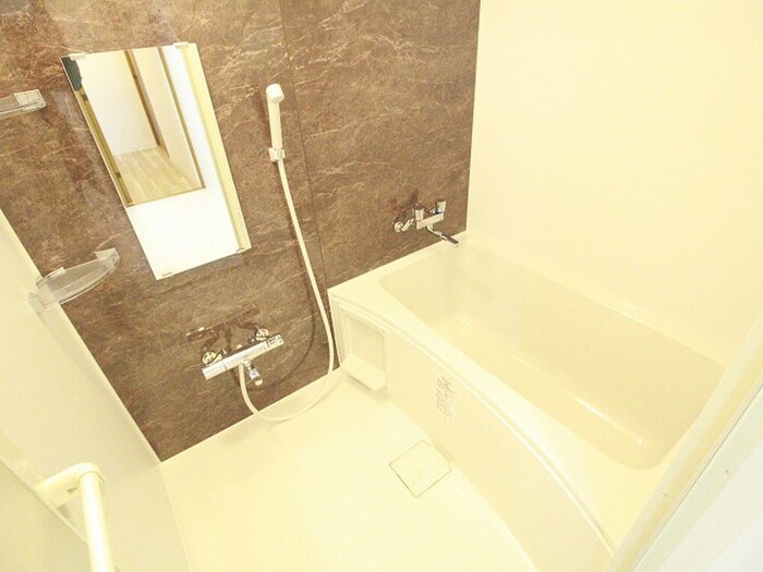 パインフィールド二条城の物件内観写真