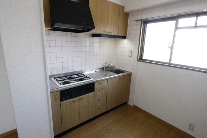 パインフィールド二条城の物件内観写真