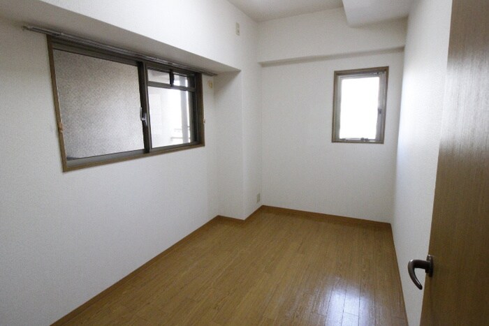 パインフィールド二条城の物件内観写真