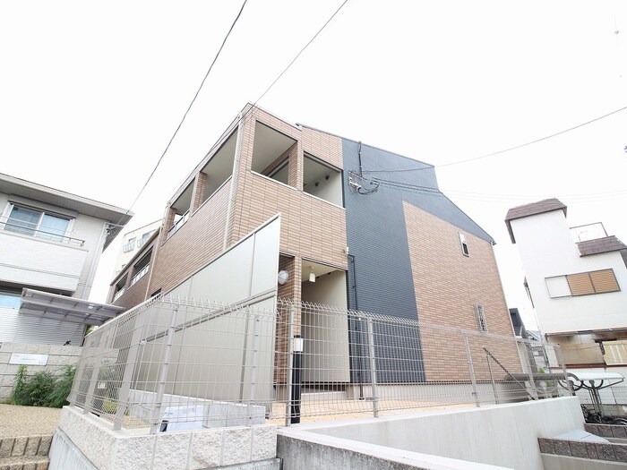 カミノレアルの物件外観写真