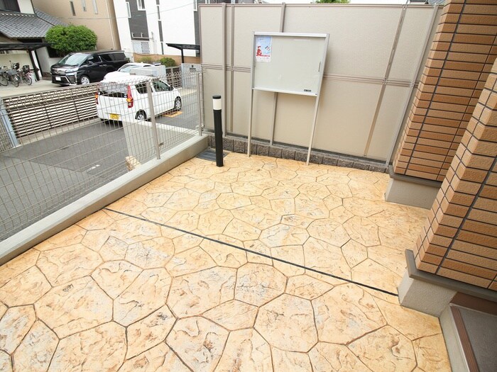 カミノレアルの物件外観写真