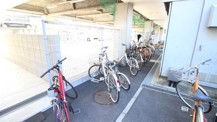 アビヨンＫＡＢ　１の物件外観写真