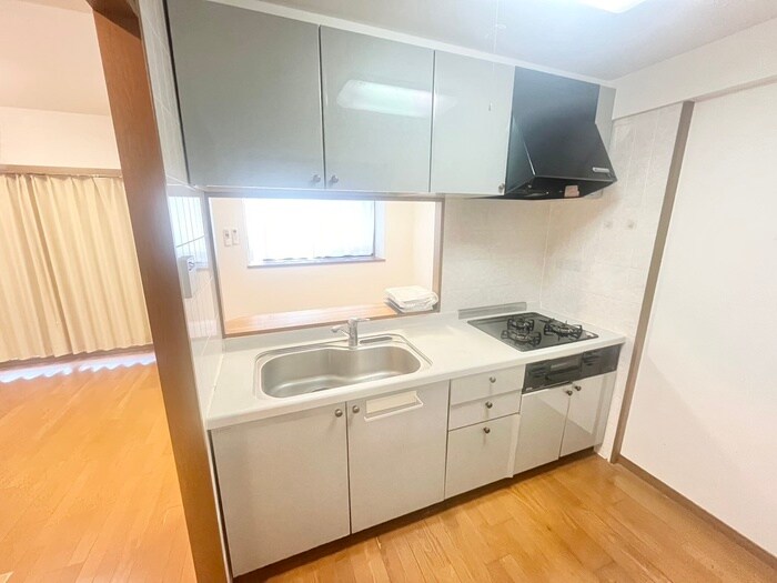 ﾌｧﾐ-ﾙｶﾞ-ﾃﾞﾝ二条駅前西棟（415）の物件内観写真