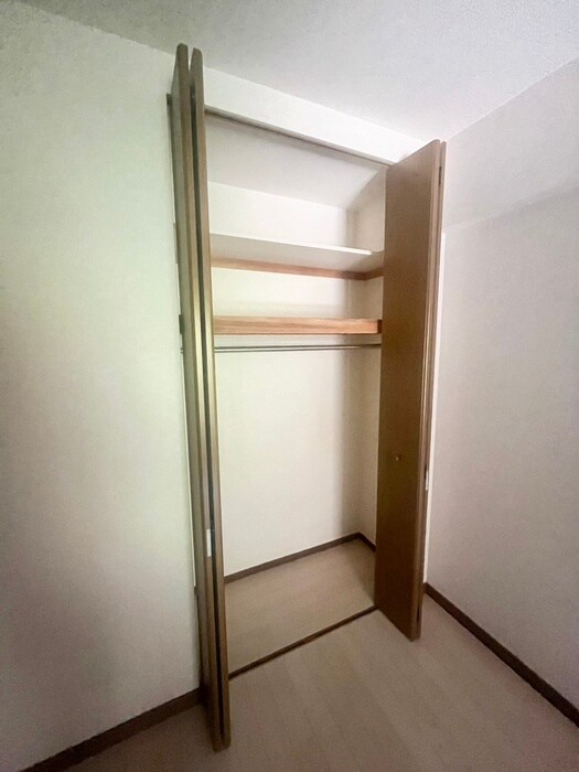 ﾌｧﾐ-ﾙｶﾞ-ﾃﾞﾝ二条駅前西棟（415）の物件内観写真