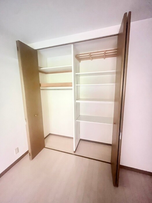 ﾌｧﾐ-ﾙｶﾞ-ﾃﾞﾝ二条駅前西棟（415）の物件内観写真