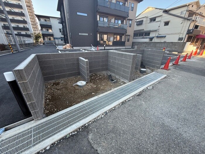 シエーナ川西中央１の物件外観写真