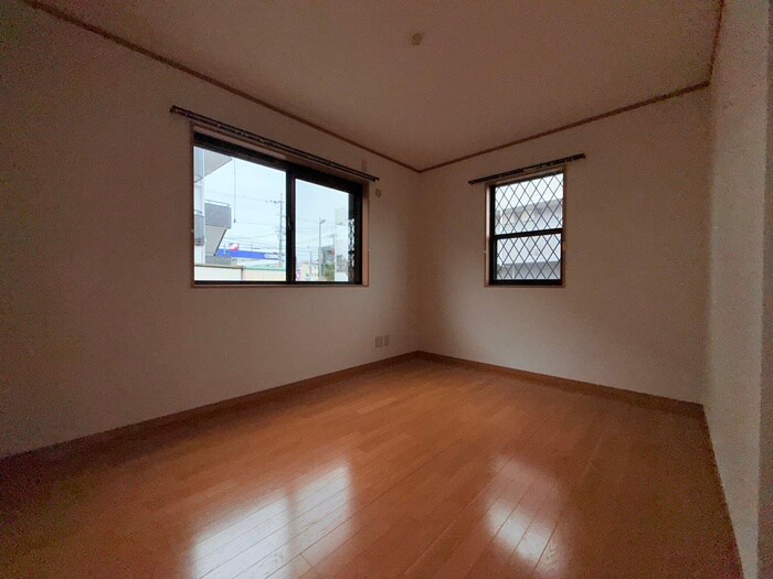 エイトハウス上野台の物件内観写真