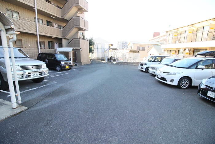 ニチゴマンション2の物件外観写真