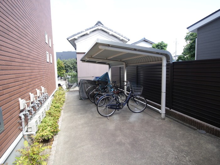 メゾンソウザⅠの物件外観写真