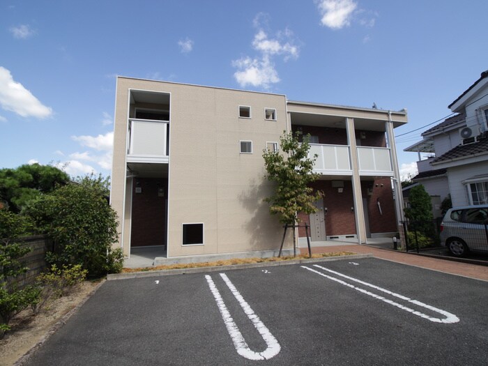 メゾンソウザⅠの物件外観写真