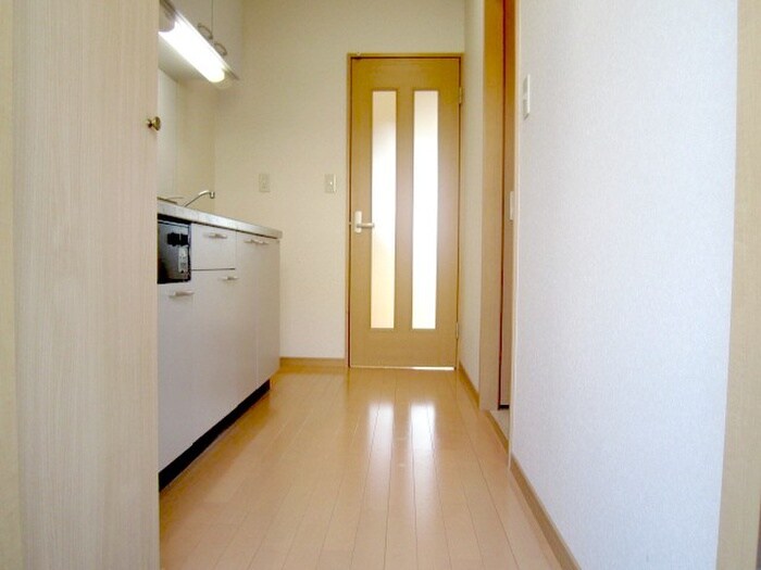 ｱﾝﾌﾟﾙ-ﾙﾌｪ-ﾙﾌﾘ-ｼﾞｱの物件内観写真