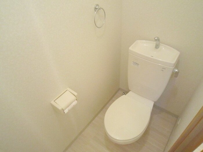 ｱﾝﾌﾟﾙ-ﾙﾌｪ-ﾙﾌﾘ-ｼﾞｱの物件内観写真