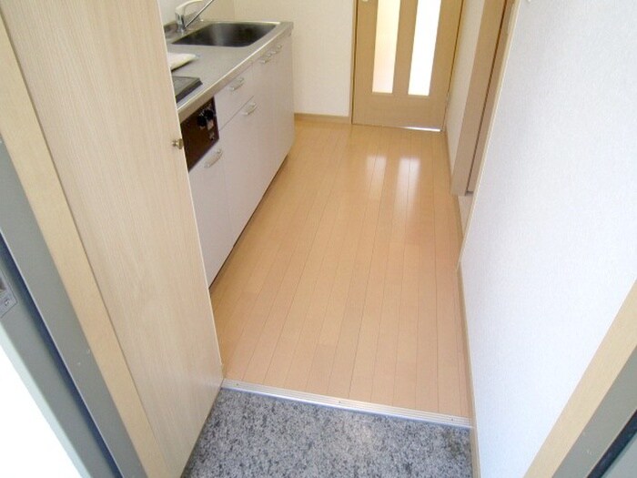 ｱﾝﾌﾟﾙ-ﾙﾌｪ-ﾙﾌﾘ-ｼﾞｱの物件内観写真