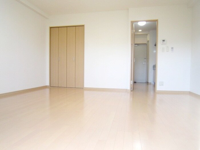 ｱﾝﾌﾟﾙ-ﾙﾌｪ-ﾙﾌﾘ-ｼﾞｱの物件内観写真