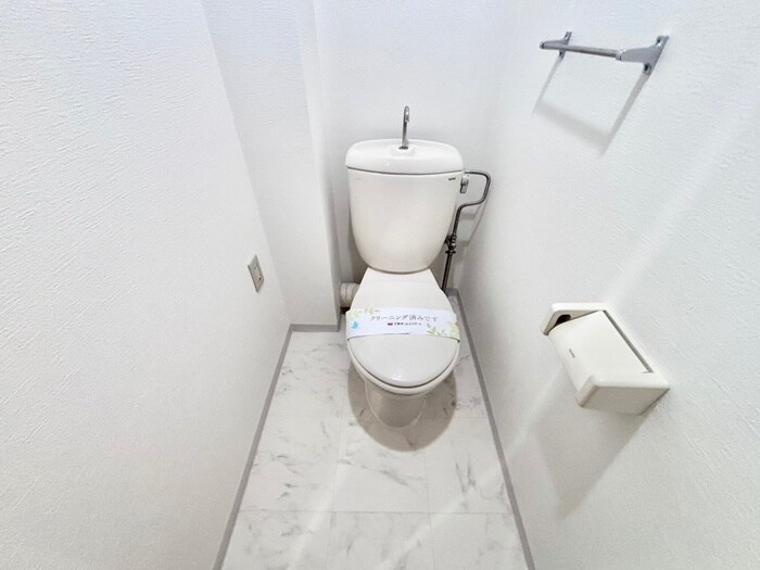 ラ・ジョリーメゾンの物件内観写真