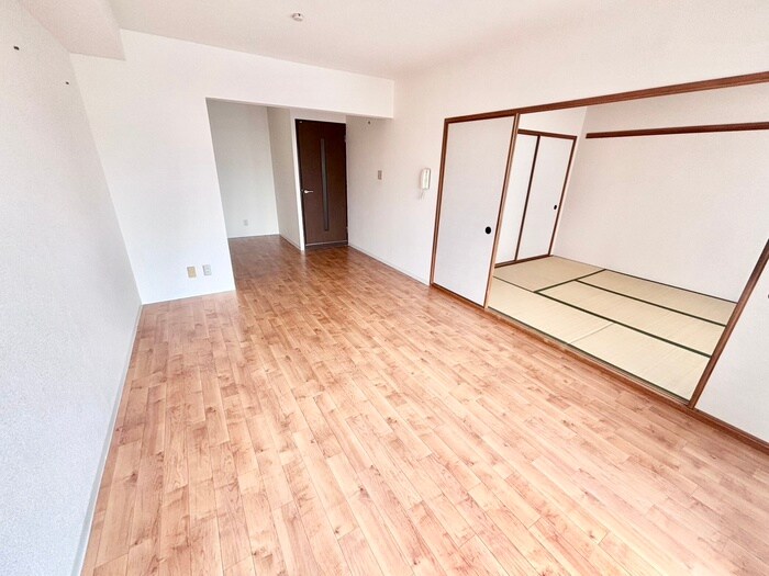 ラ・ジョリーメゾンの物件内観写真