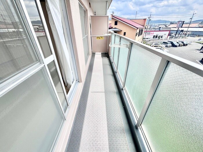 ラ・ジョリーメゾンの物件内観写真