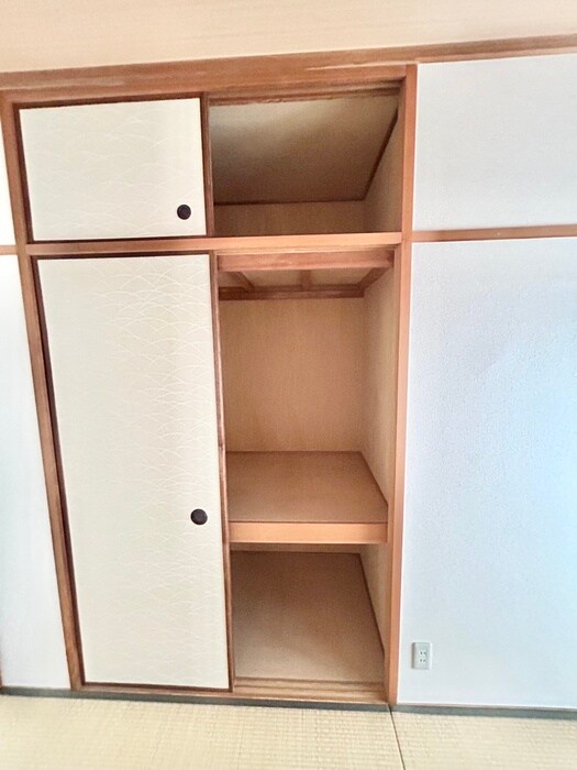 ロイヤルグレイスヴィラの物件内観写真