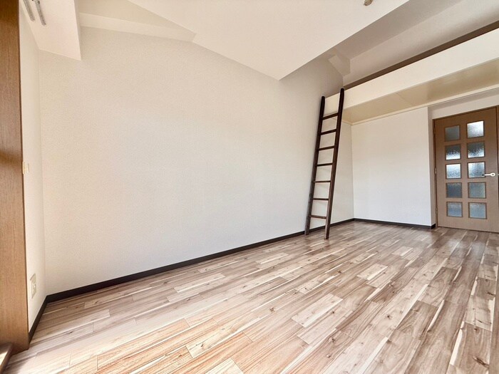 シャン・ド・フルール竹村の物件内観写真