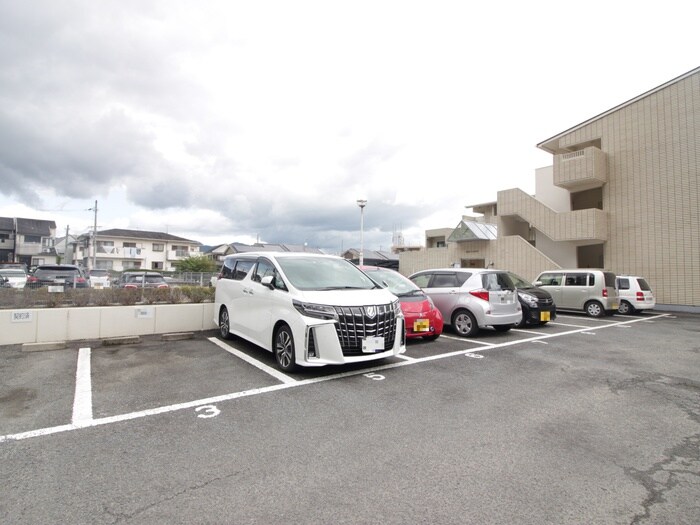 嵐山ファミリオの物件外観写真