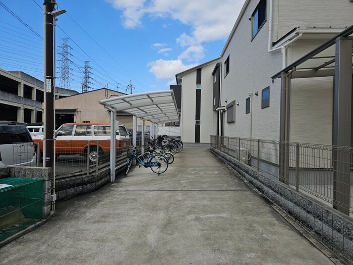 エムズコート新石切の物件外観写真