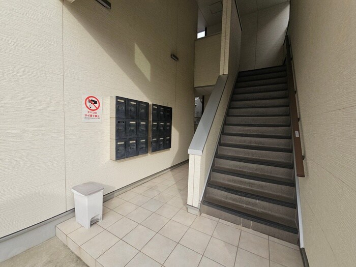 エムズコート新石切の物件外観写真