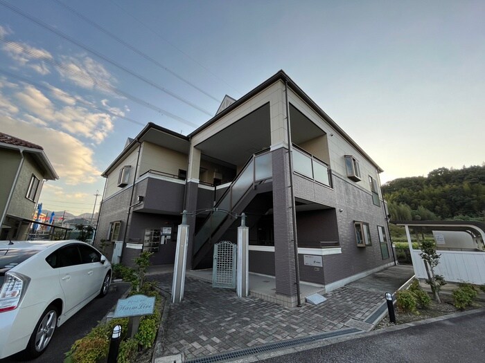 ウォームリブの物件外観写真