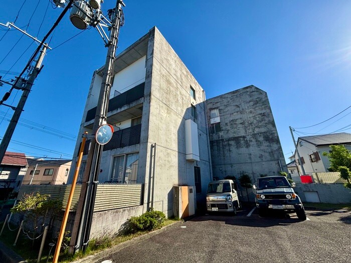 quatre saisonsの物件外観写真