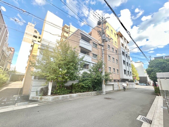 パインフィ－ルド五条の物件外観写真