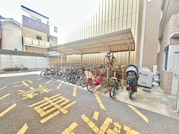 パインフィ－ルド五条の物件外観写真