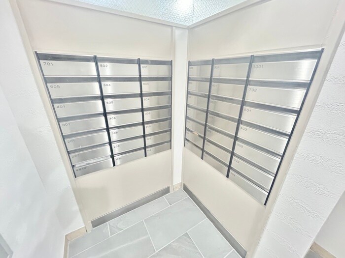 パインフィ－ルド五条の物件外観写真