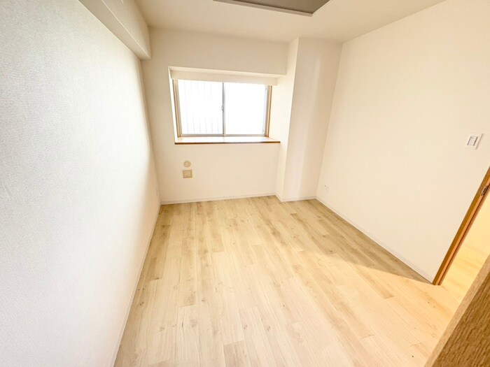 パインフィ－ルド五条の物件内観写真