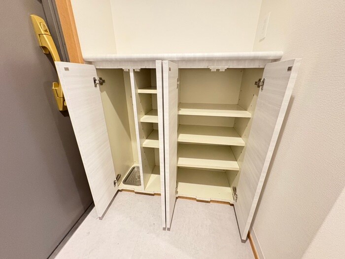 パインフィ－ルド五条の物件内観写真