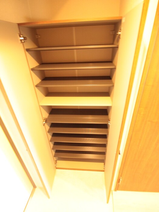 ArtizA淡路の物件内観写真